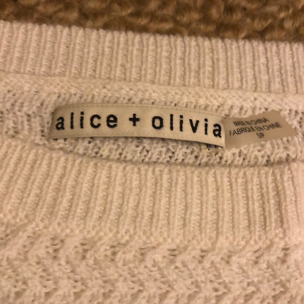 Alice & Olivia boxy and cropped white sweater - Picture 2 of 5